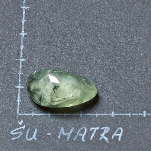 Prehnit s epidotem — foto 1