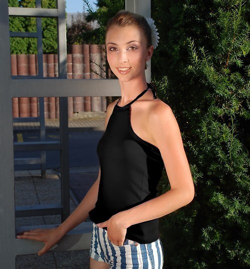 Černý top — foto 1
