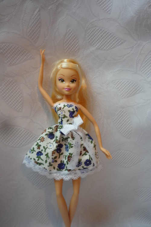 Krátké šaty pro Winx — foto 1
