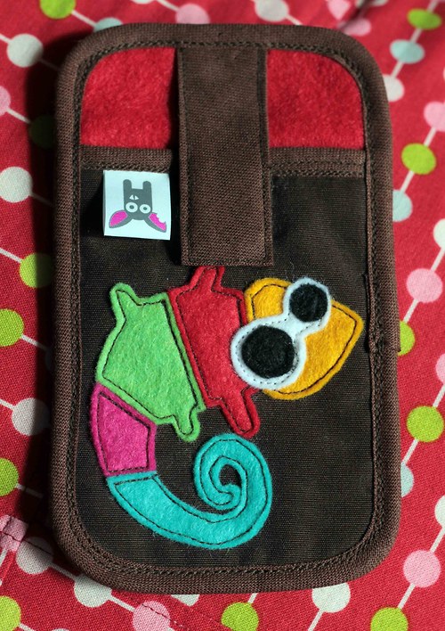 Obal na mobil - chameleonek — foto 1