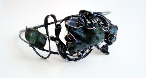 Náramek se smaragdem na přání — foto 1
