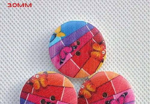 Dřevěný knoflík 30 mm — foto 1