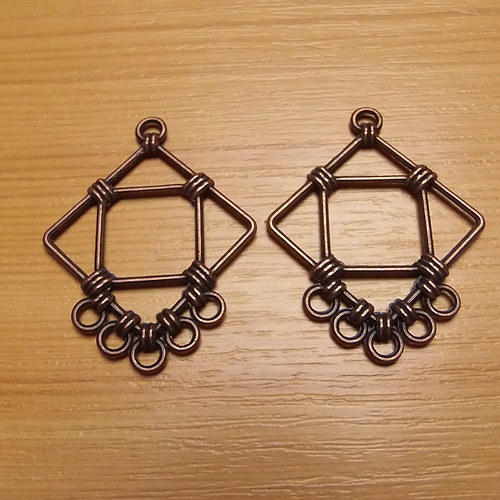 Měděná ramínka - 43mm x 33mm — foto 1
