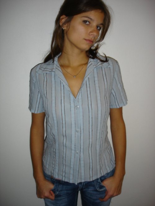 Bl.modrá halenka vel.38 — foto 1