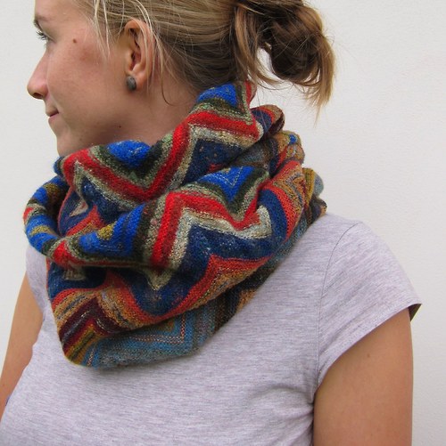 Dvojitý nákrčník "Missoni" — foto 1
