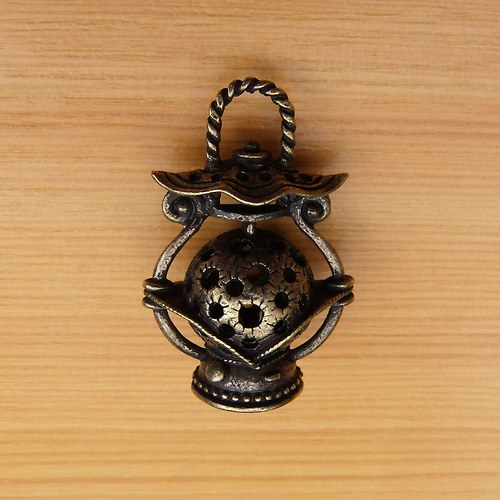 Lucerna - starobronz - 43mm x 28mm — foto 1