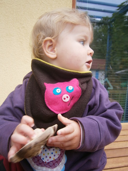 Fleecový nákrčník s prasátkem — foto 1