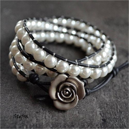 White rose - kožený náramek — foto 1
