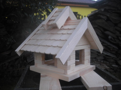 Ptačí krmítko — foto 1