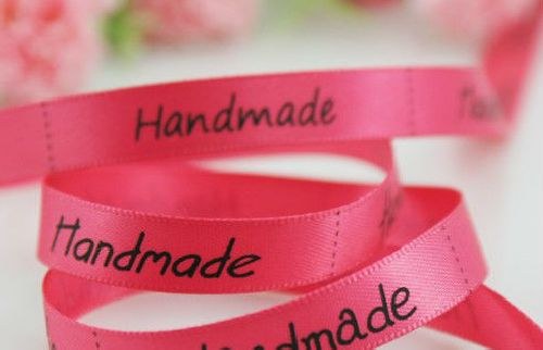 Saténová stuha HANDMADE: Tm. růžová