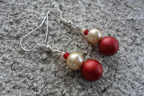 Red and beige - náušnice — foto 1