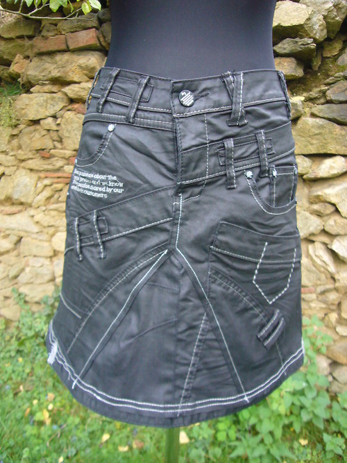 X womanka - Black Japan — foto 1