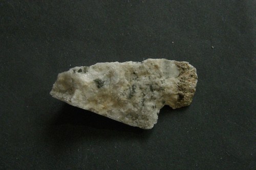 Jeseník. Pegmatit surový 50x22mm — foto 1