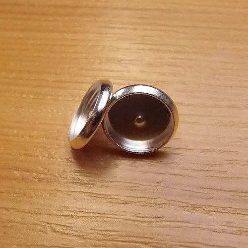 Puzety s lůžkem 10 mm - 2 kusy - bez niklu