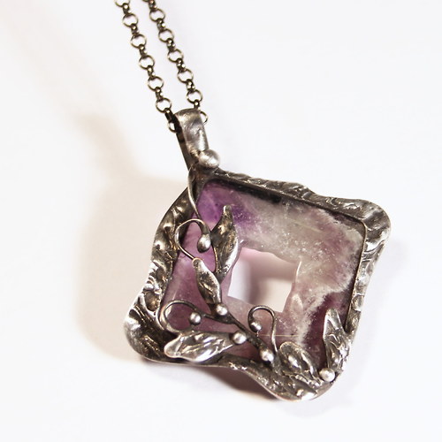 Cínovaný přívěšek s fluoritem — foto 1
