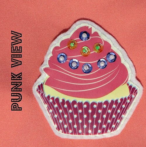BROŽ či NÁŠIVKA "Cupcake" — foto 1