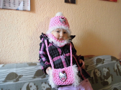 Čepička a nákrčník a štuclík — foto 1