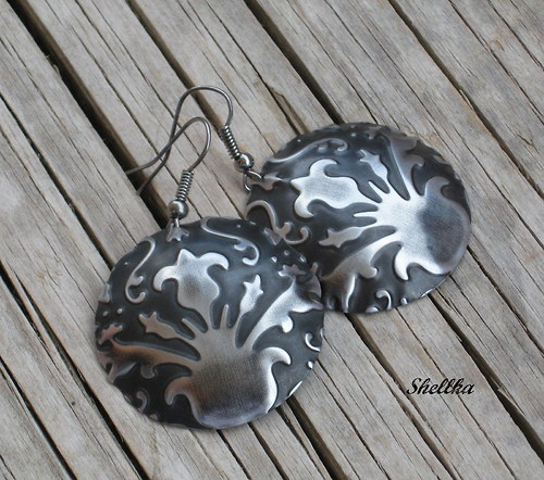 Náušnice ,,BLACK ORNAMENTS,, — foto 1