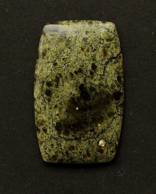 Serpentinit kabošon 2 — foto 1