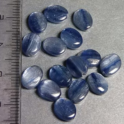 Disthen (kyanit) - 0,9 x 0,7 cm — foto 1
