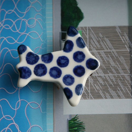 Nad oblaky... Letadlo (porcelánová brož) — foto 1