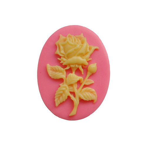 Cameo Ivory Rose 40x30 mm 1ks