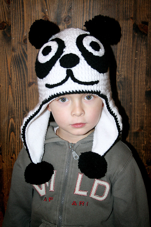 Háčkovaná ušanka Panda