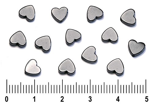 Hematitová srdíčka, 6 mm, 5 ks — foto 1
