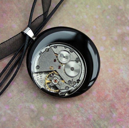 Time in black — foto 1