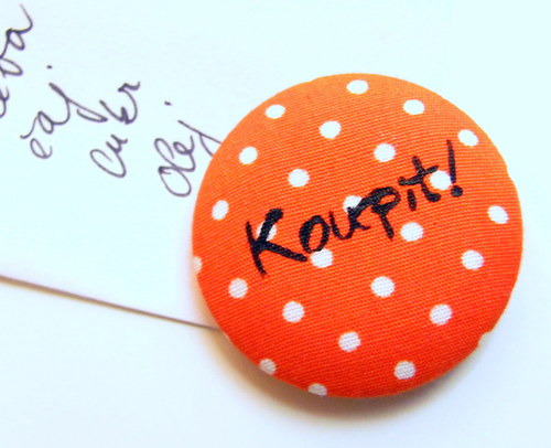 Koupit! - magnetka — foto 1