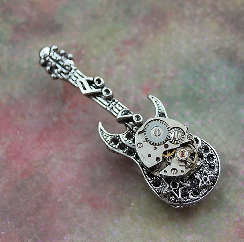 Steampunková kytara — foto 1