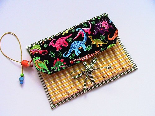 Obal Na Pastelky A Bloček - Dinosauří Noc — foto 1