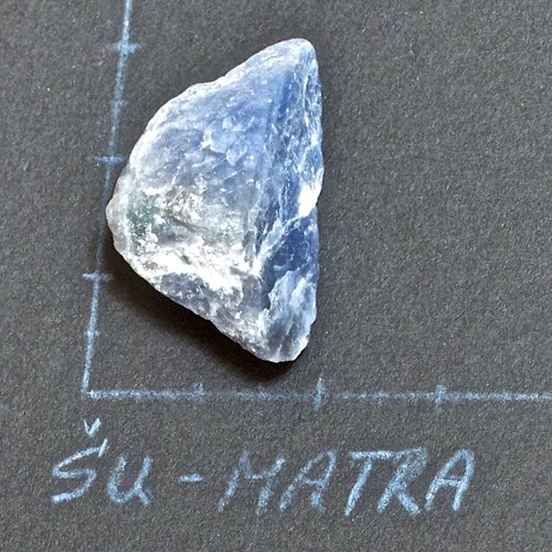 Sodalit - surový — foto 1