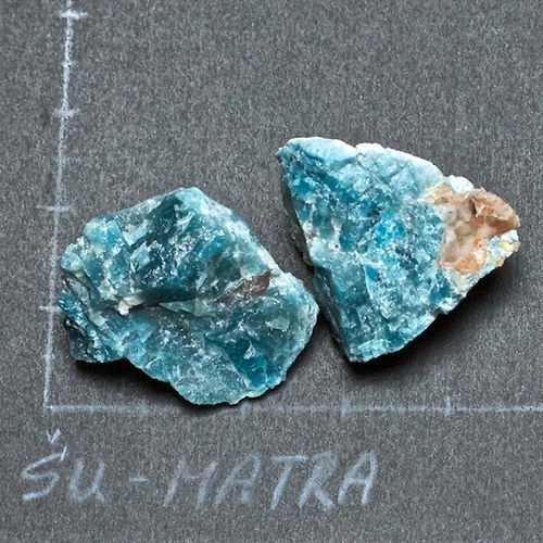 Apatit- surový — foto 1