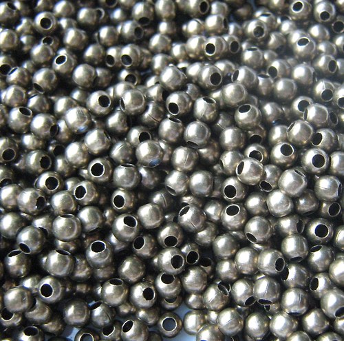 Korálky cca 3mm - 4 gr. — foto 1