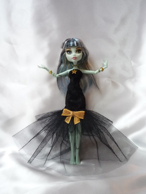 13 nových kousků do šatníku Monster High -2 — foto 1