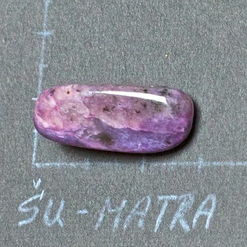 Čaroit — foto 1