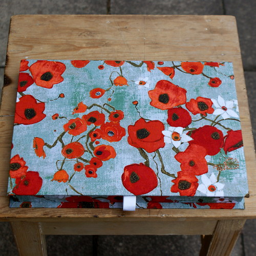 Poppies - šperkovnica nízka — foto 1