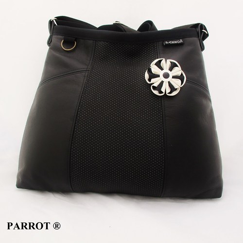 SIMPLY BLACK III. - kůže - PARROT® — foto 1