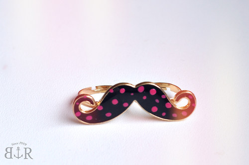 Moustache Ring — foto 1