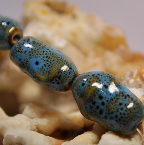 KeZ919 Nepravidelný ovál Honey-Aqua/ 23x14 mm