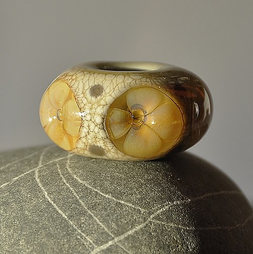 Big hole bead-Zlatuše — foto 1