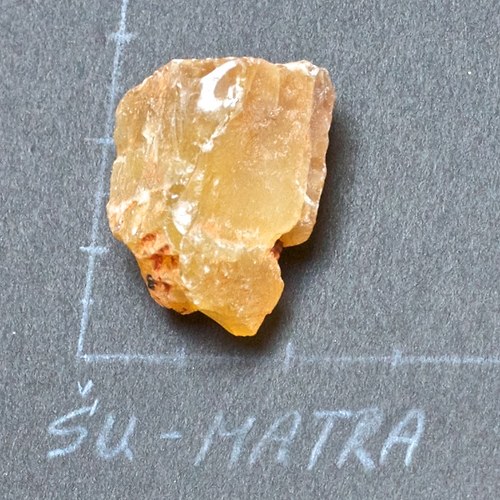Žlutý opál - surovina — foto 1