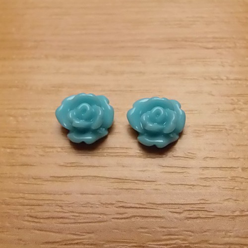 Růže - kabošon - 8 x 4 mm — foto 1