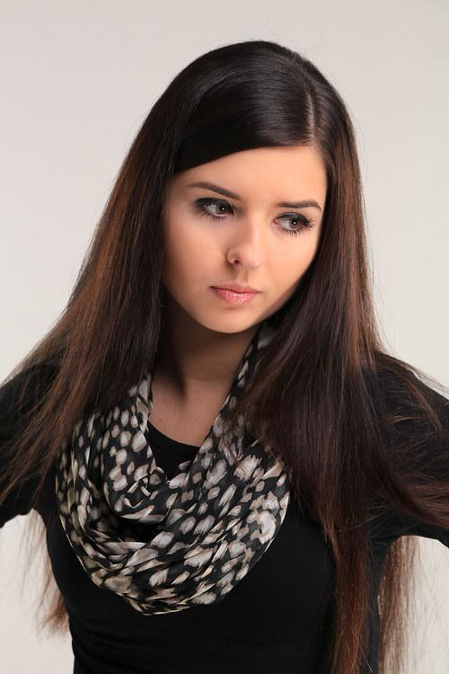 Nákrčník černý vzorovaný — foto 1