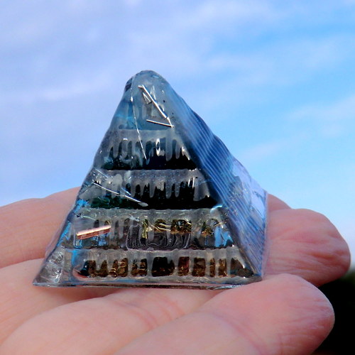 Orgonit - pyramidka Šungitová — foto 1