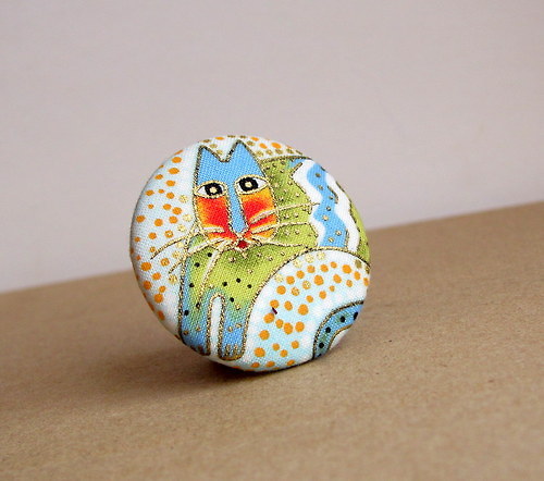 Kočičí knoflík — foto 1