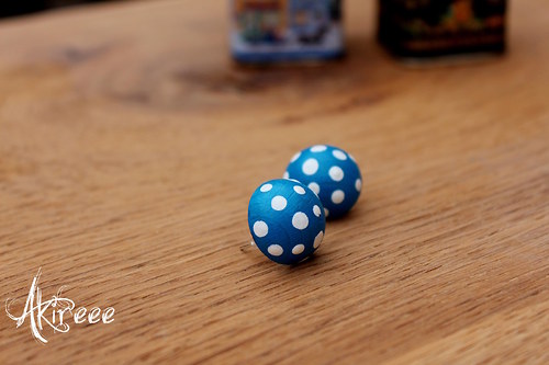 White or blue? — foto 1