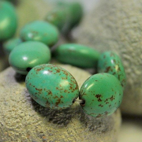 TRK298 Tyrkenit ovál Green Appel 17x13 mm /2ks