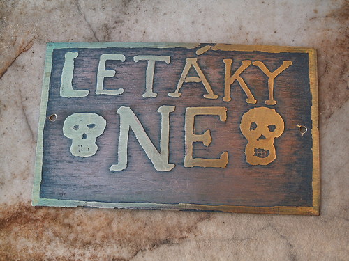Cedulka leptaná L E T Á K Y NE! — foto 1